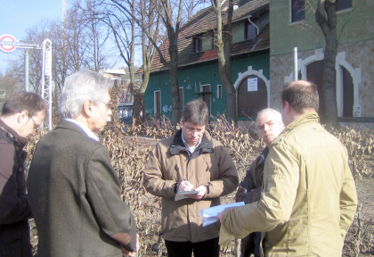 Karl-Heinz Winter, Carsten Peters und Hubertus Zdebel im Pressegesprch